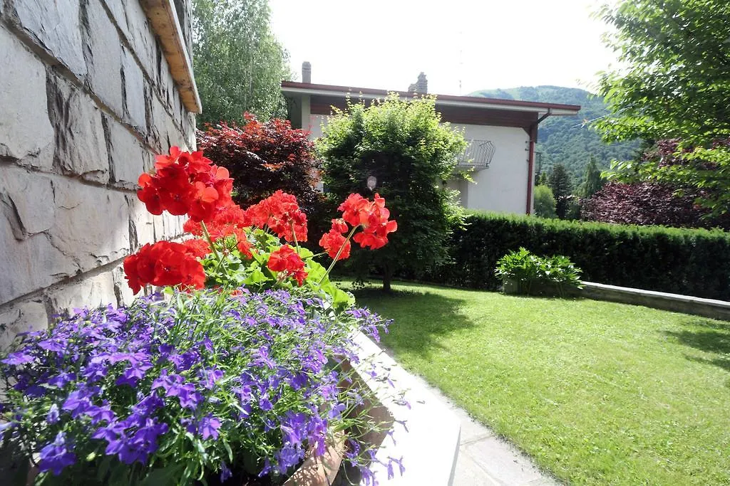 Apartment Appartamento Dei Laghi Magreglio