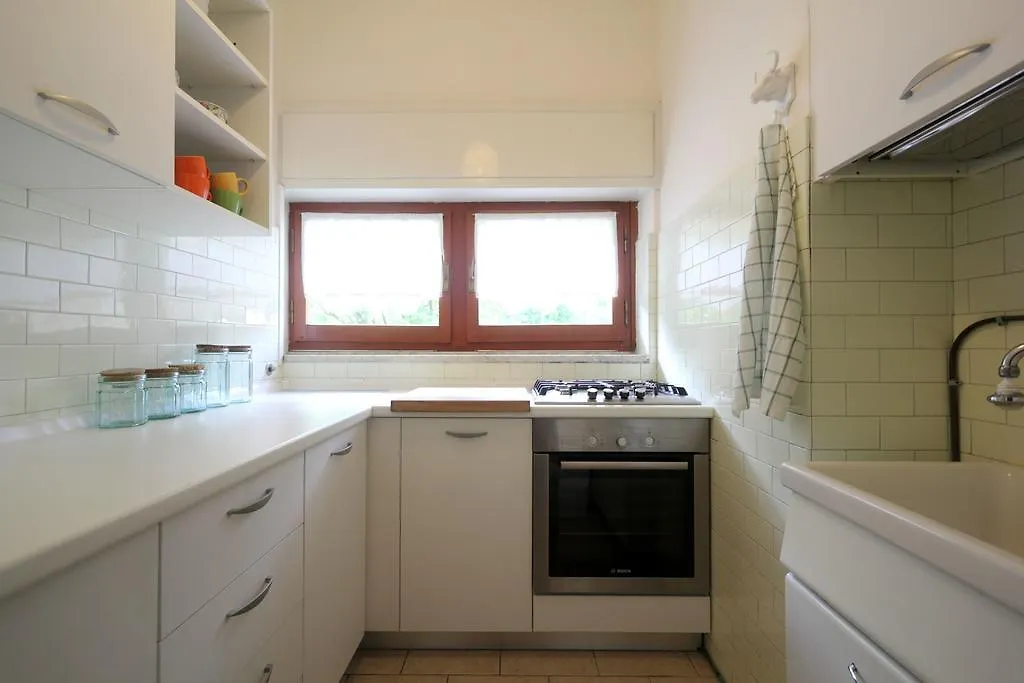 Apartment Appartamento Dei Laghi Magreglio Italy
