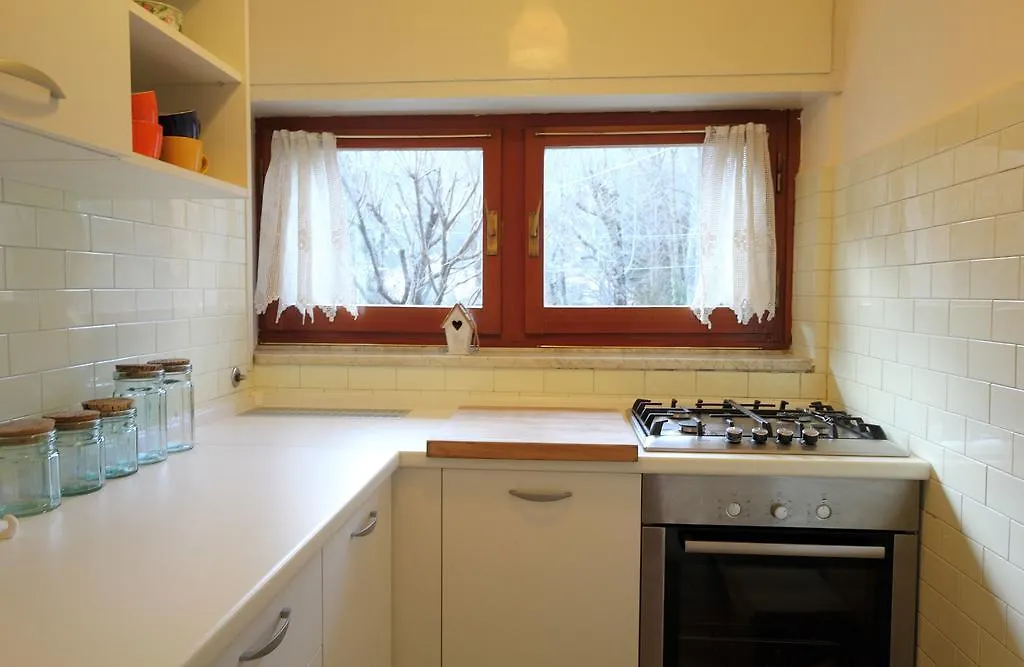 Appartamento Dei Laghi Magreglio Apartment